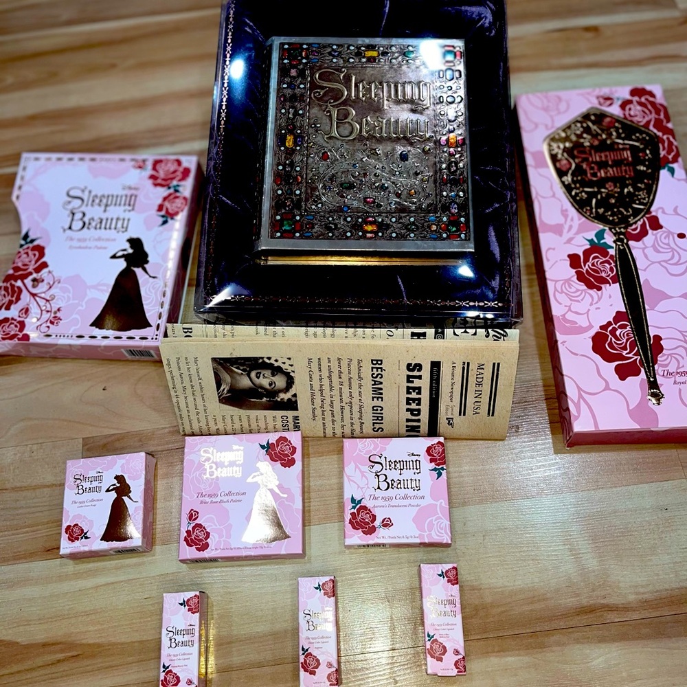 Bésame Cosmetic’s BNIB Sleeping Beauty complete collection!